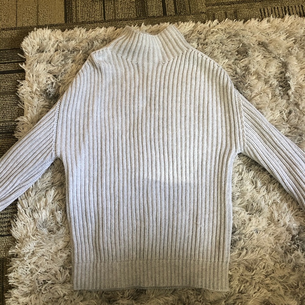 Gray sweater